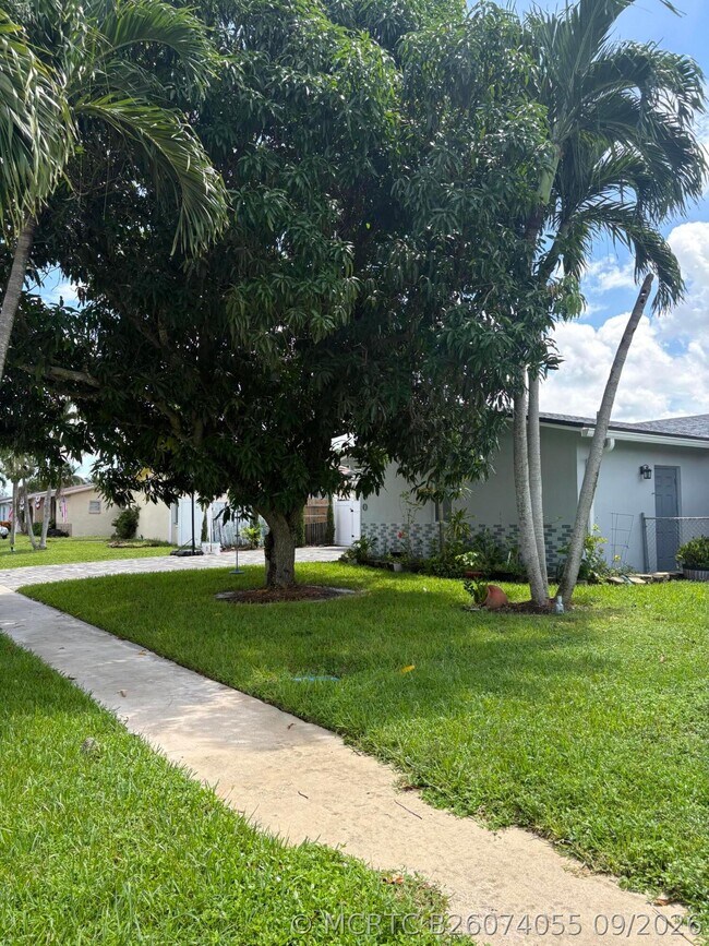 Photo - 8250 SW 8th Ct