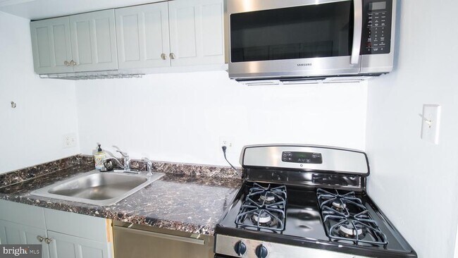 Photo - 11602 Vantage Hill Rd Unit 2A