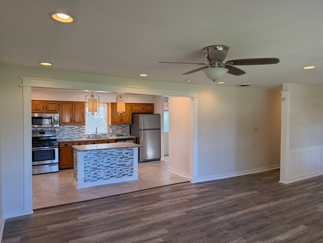 Photo - 1713 46th Ave