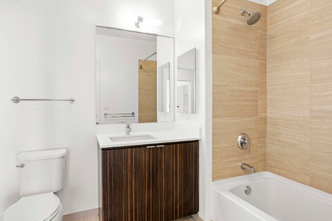 Photo - 174 N Michigan Ave