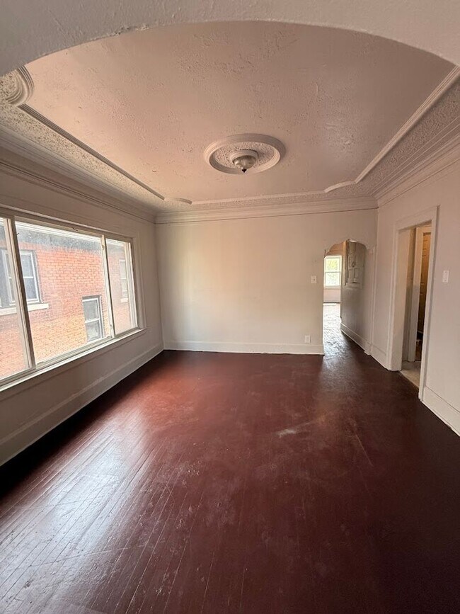 Photo - 2719 Glendale Ave Unit 2719 Glendale Upper