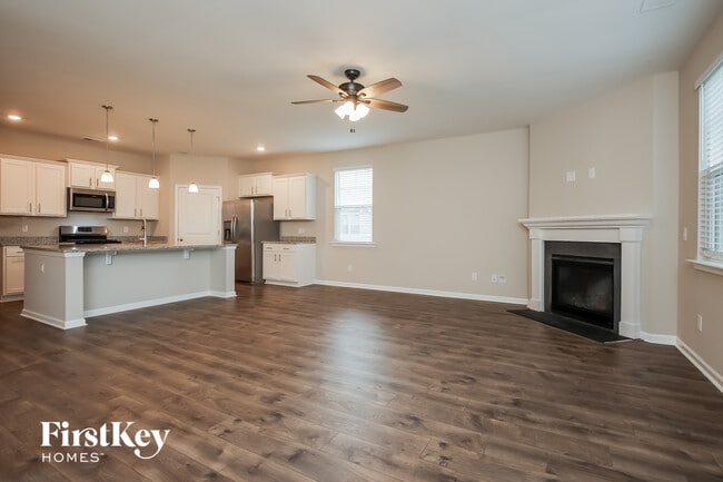 223 Rhodes Ct