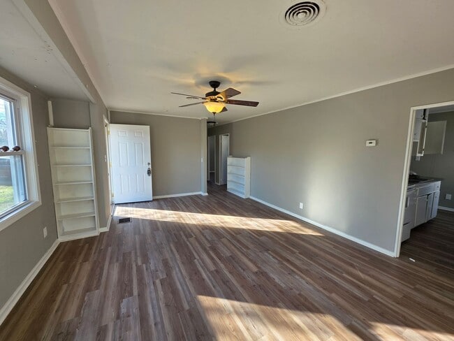 Photo - Charming 3-Bedroom Home – Modern, Clean & Carpet-Free!