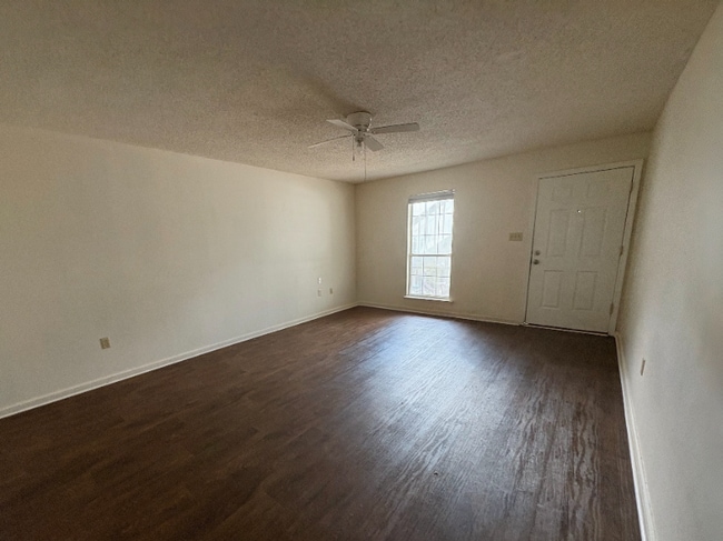 Building Photo - 1469 Green St Rental