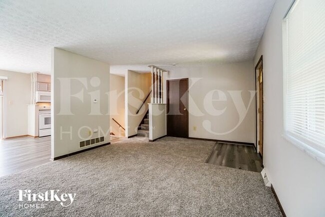 Photo - 627 Presidential Way