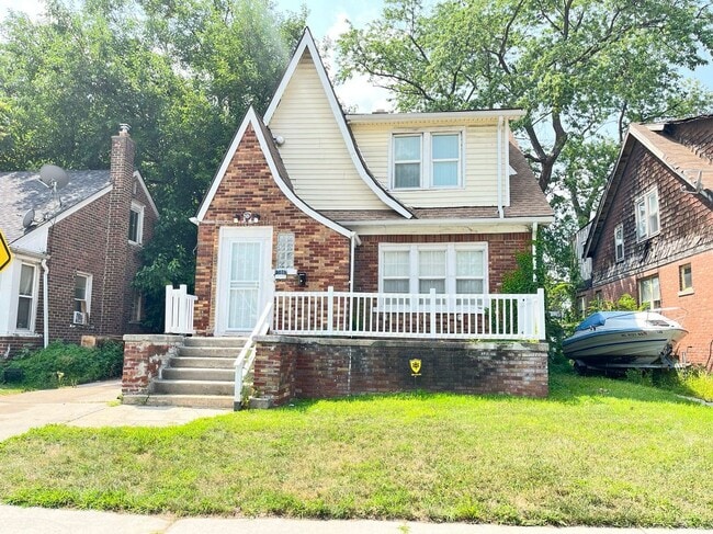 Building Photo - 15863 Kentucky St Unit 2 Rental