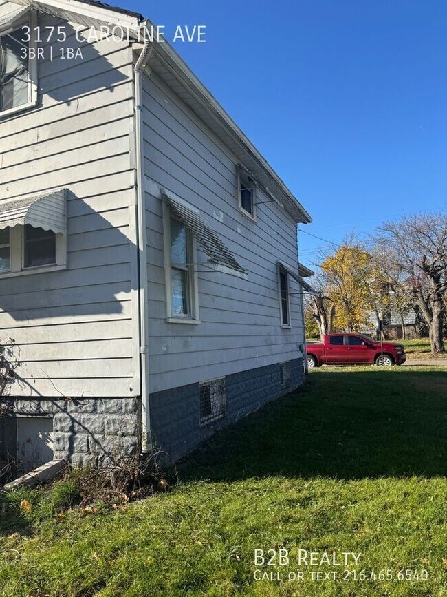 Photo - 3175 Caroline Ave