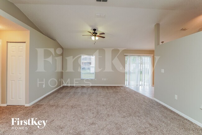 Photo - 1111 Roan Ct