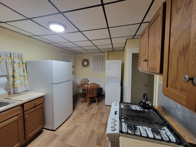 Kitchen - 131 Northern Ave Unit Fully Furnished Apartment