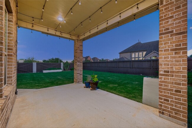 Building Photo - 1107 Passion Flower Wy