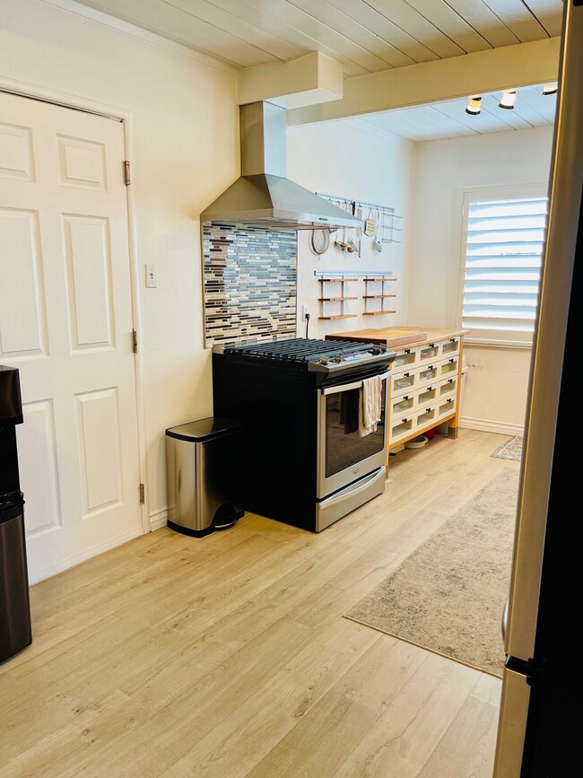 Photo - 2839 Moyers Rd