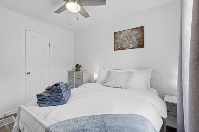 Photo - 519 E Water St