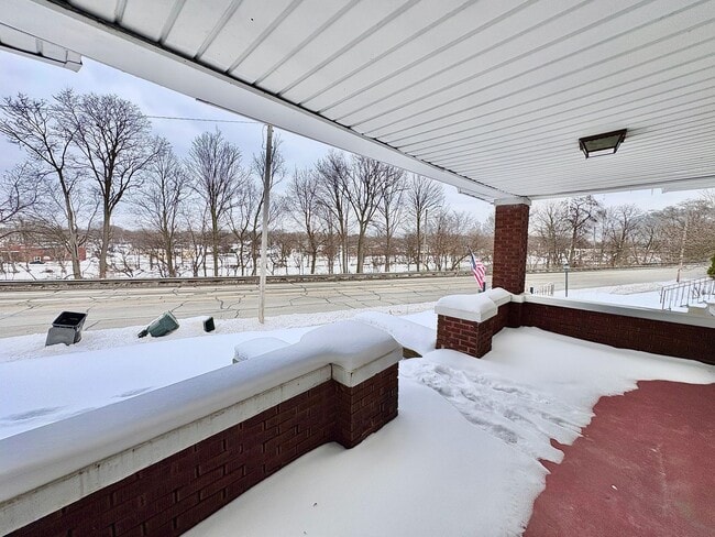 Photo - 1318 Lincoln Way East