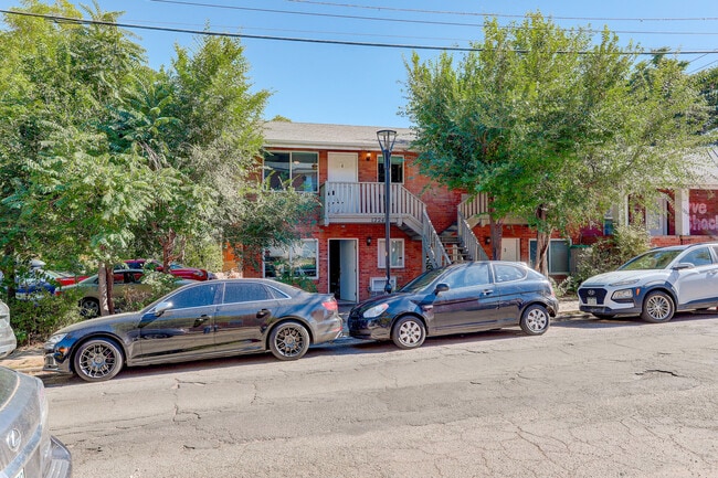 Building Photo - 1224 11th St Rental