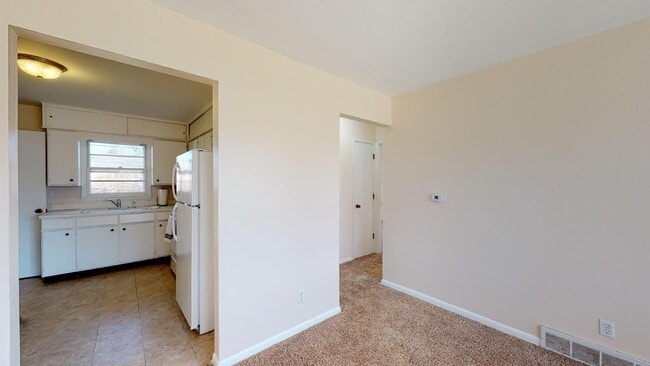 Photo - 2226 Melrose Ave