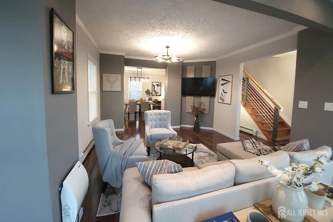 Photo - 425 W Broad St