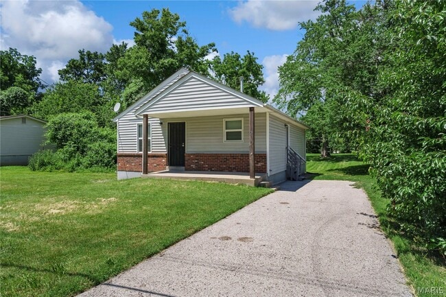 Photo - 201 Becker Dr
