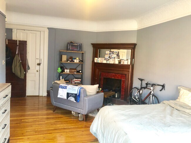 Photo - 306 Newbury St Unit 3