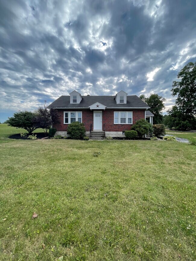 Photo - 117 N York Rd House