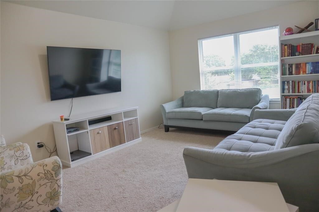 Photo - 1110 Crestmont Pl Loop