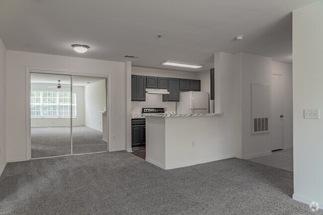 2BR, 2BA - 1,028SF - Kitchen - The Grove at Cary Park