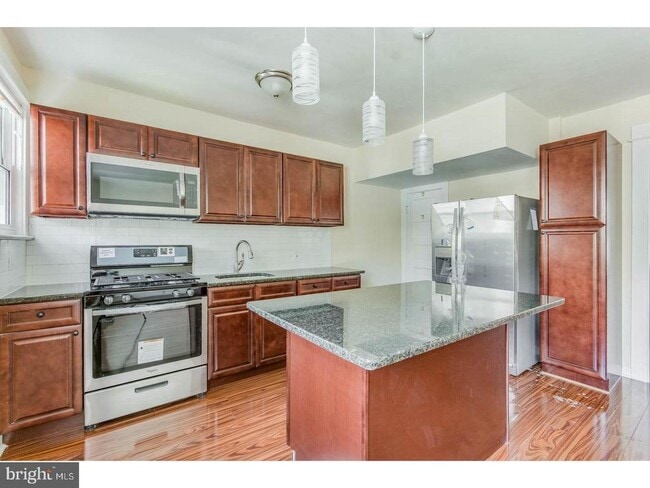 Photo - 108 Curtis Ave