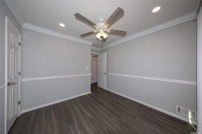 Photo - 2 Presidents Dr Apartment Unit 1-2B