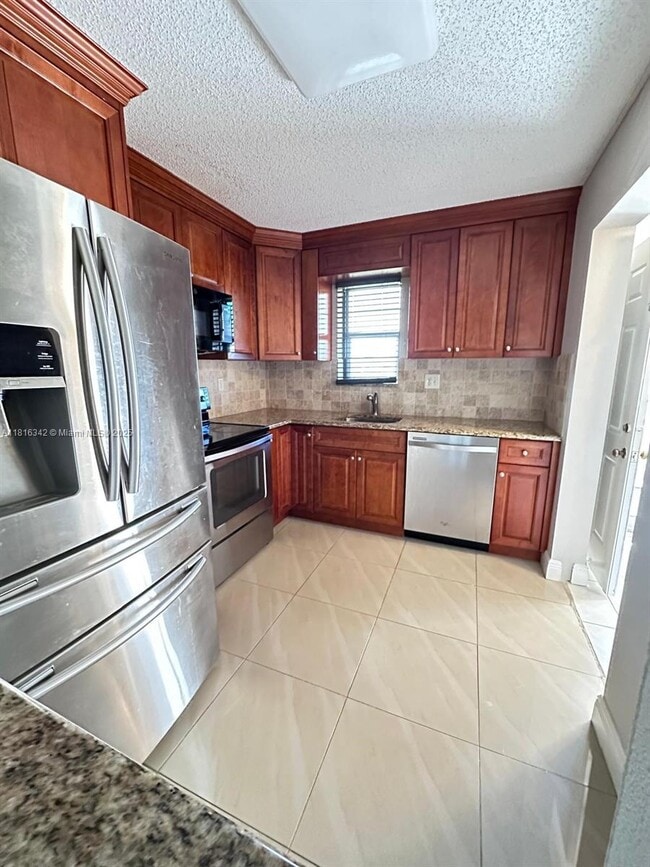 Photo - 9370 SW 8th St Unit 411