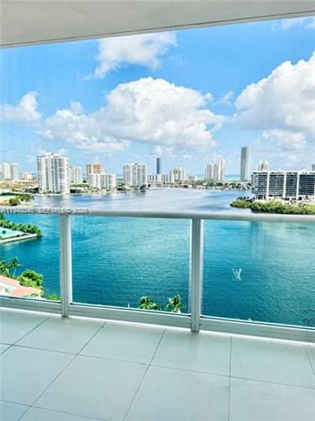 Photo - 3301 NE 183rd St Unit 3301 NE 183rd St 2003