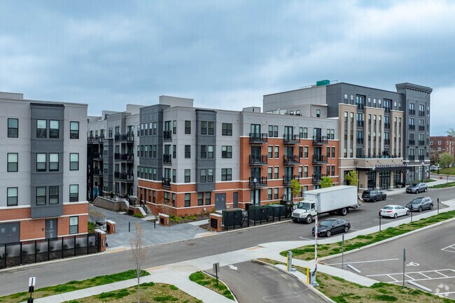 Photo - Woodburn Exchange