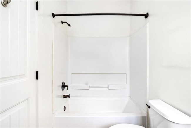 Photo - Cute 2BR unit at Creekside