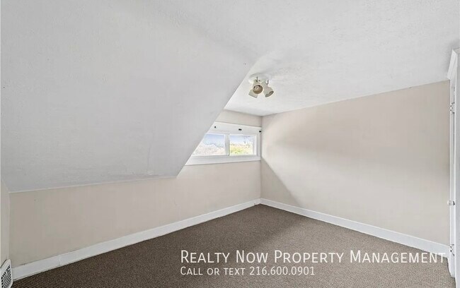 Photo - 5 Bedroom Townhome Unit 2037 Cottage Grove