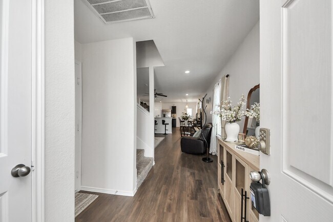 Photo - 15439 Cipres Verde St