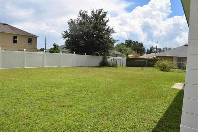 Photo - 322 Baccarat Ct