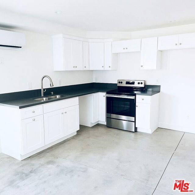 Photo - 11839 Runnymede St