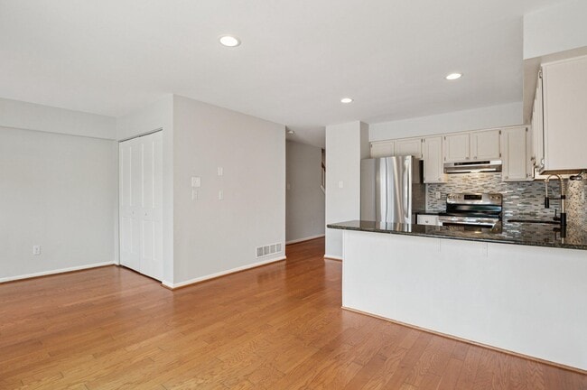 Photo - 237 McIntosh Rd