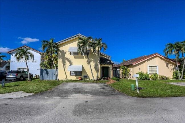 Photo - 2500 SW 113th Ct House