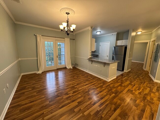Building Photo - 12860 University Cres Unit 3A