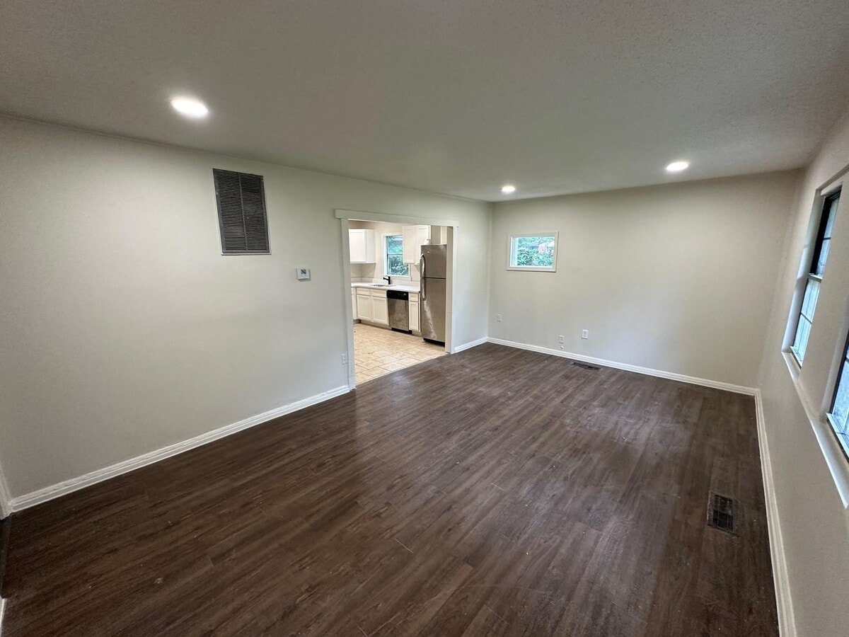 Photo - 476 Mineral Rd