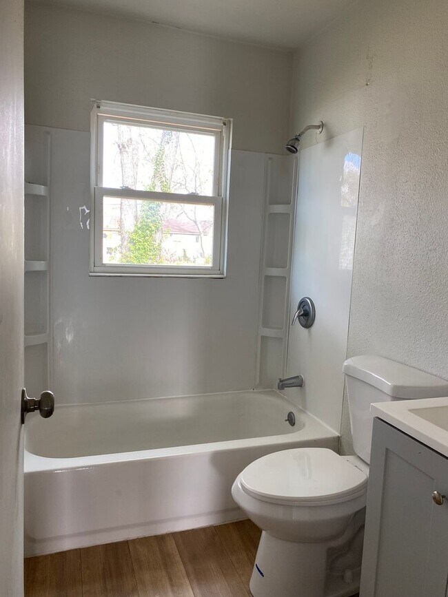 Photo - LIMITED TIME**NO APPLICATION FEE**1/2 OFF ...