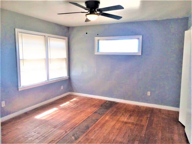 Photo - Handyman Special $0 First Month's Rent / “You fix, you SAVE BIG!!” Contact Mayshell for details: ...