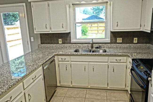 3306 Hastings Rd SW