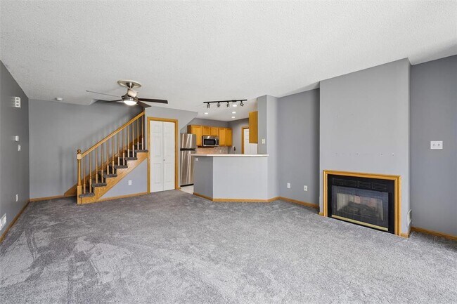 Photo - 6855 Woodland Ave