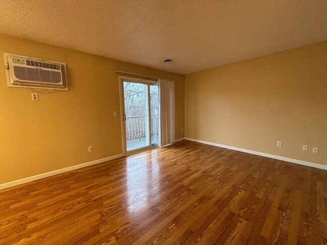 Photo - 942 Wescott Trail Unit 202