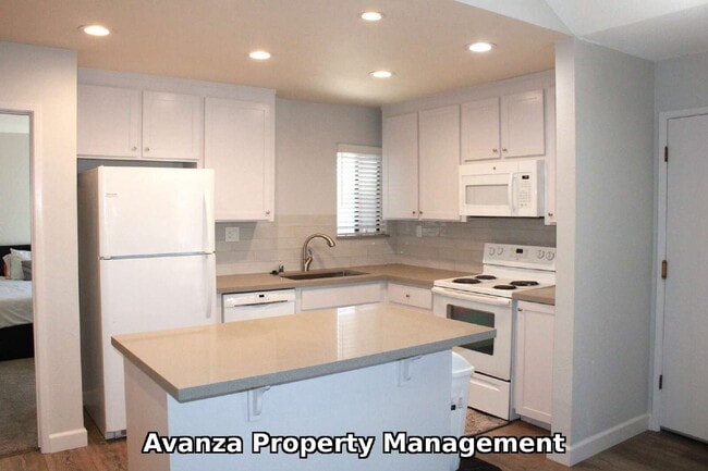 Home for Rent
2 Bed/2 Bath - 1,133 Sq Ft.
Rent: $1,995/month
Deposit: $2,992.5