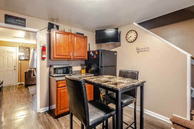 Wingate Townhouse Apartments