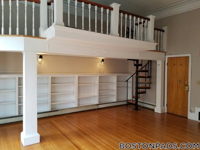 Photo - 26 Marlborough St Unit 4