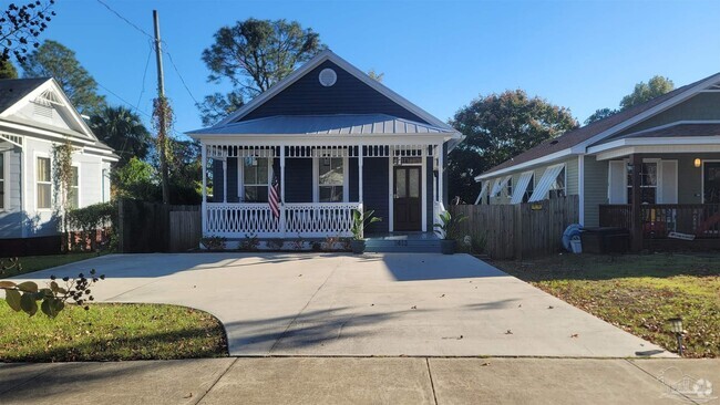 Building Photo - 1413 E Jackson St Rental