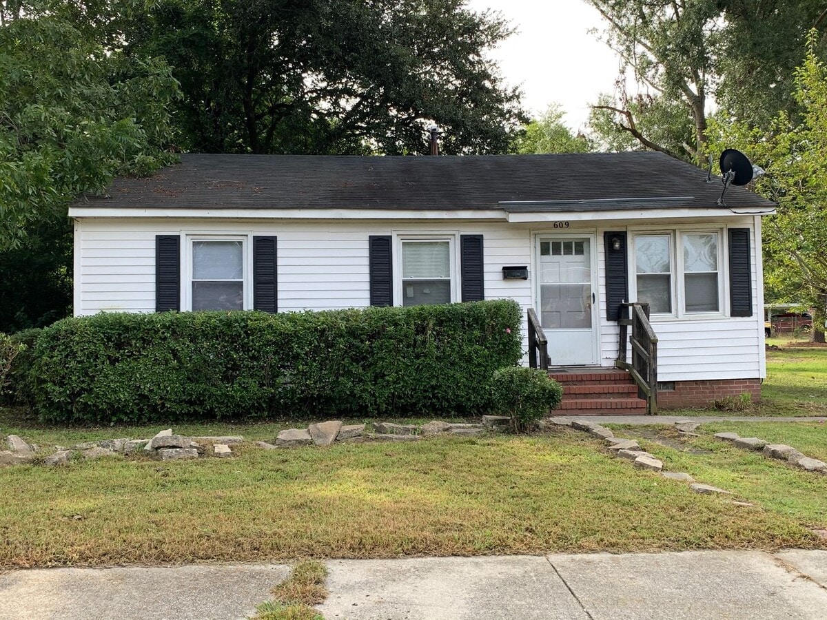 Renovated 3 Bedroom House - East Tarboro - Renovated 3 Bedroom House - East Tarboro