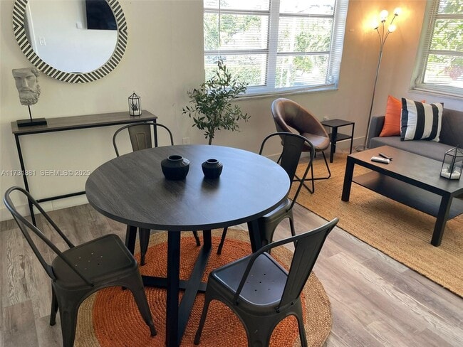 Photo - 2655 SW 24th Ave Unit 2